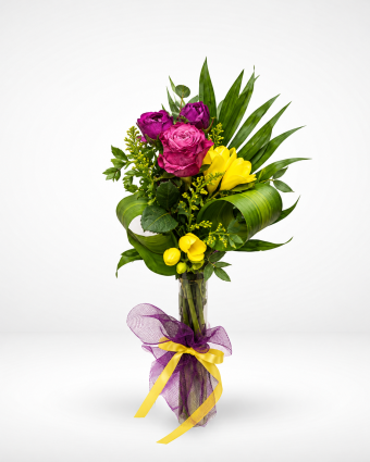 Elegant Magenta and Yellow Floral Bouquet
