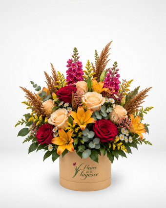 Bouquet luxuriant dans une boîte fleurie